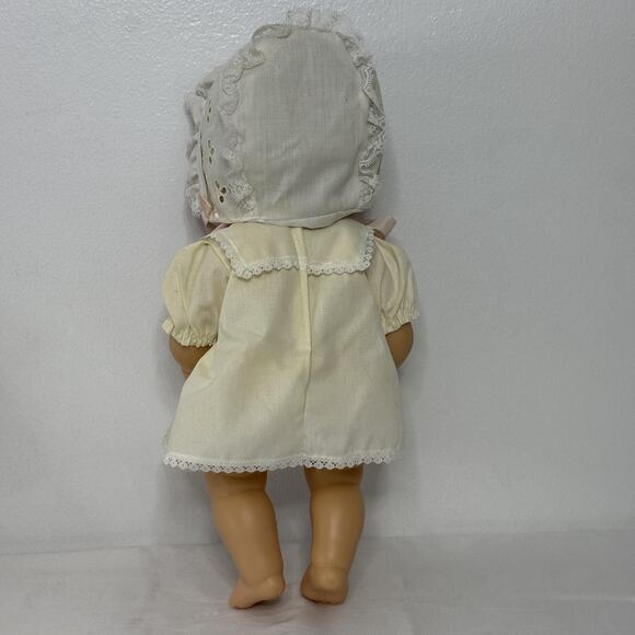 Vintage Gotz Baby Doll Blonde Blue Eyes Dress Bonnet Götz-Puppe Sleep Eyes Tag - Picture 4 of 9